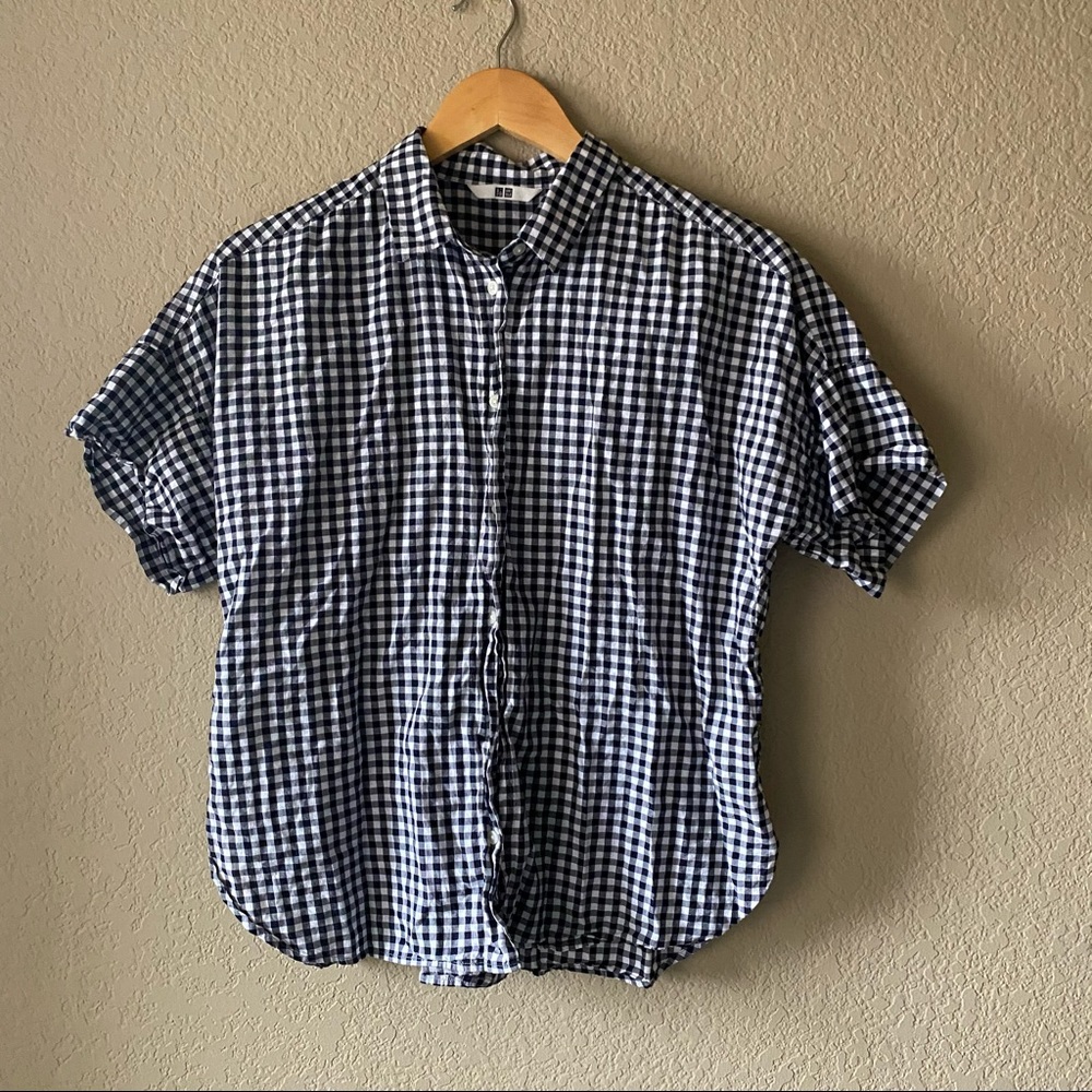 Uniqlo Cropped Button-down